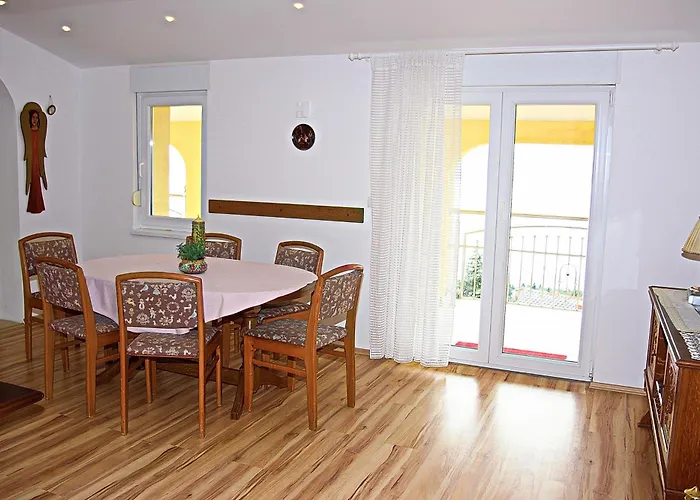 La Dostana 4 * Dramalj